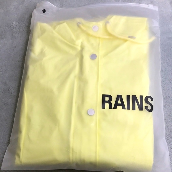 Rains Curve W Jacket Light Yellow New in Package Size XS - Picture 2 of 6